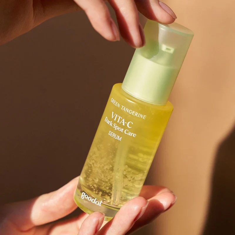 Green Tangerine Vita C Dark Spot Care Serum - Image 3